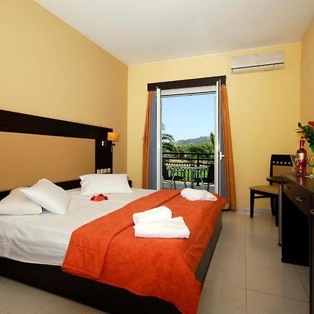 Hotel Denny'S Inn Alimos Номер фото