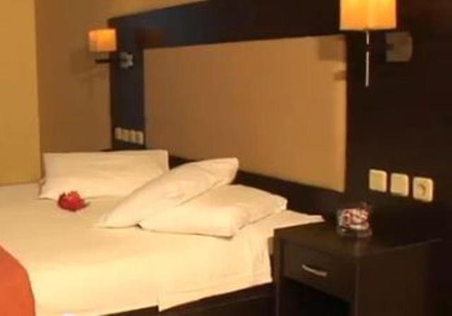Hotel Denny'S Inn Alimos Екстер'єр фото