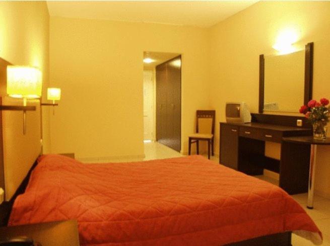 Hotel Denny'S Inn Alimos Екстер'єр фото